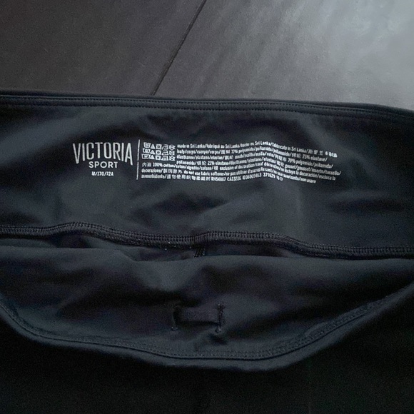 Victoria’s Secret Sport mesh siding insert black athletic leggings size M - Picture 2 of 4